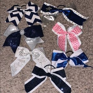 Cheerleading bows
